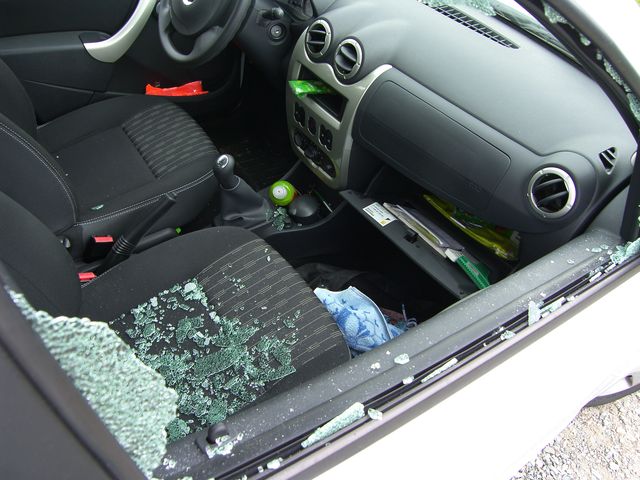 Vykradené auto2.jpg