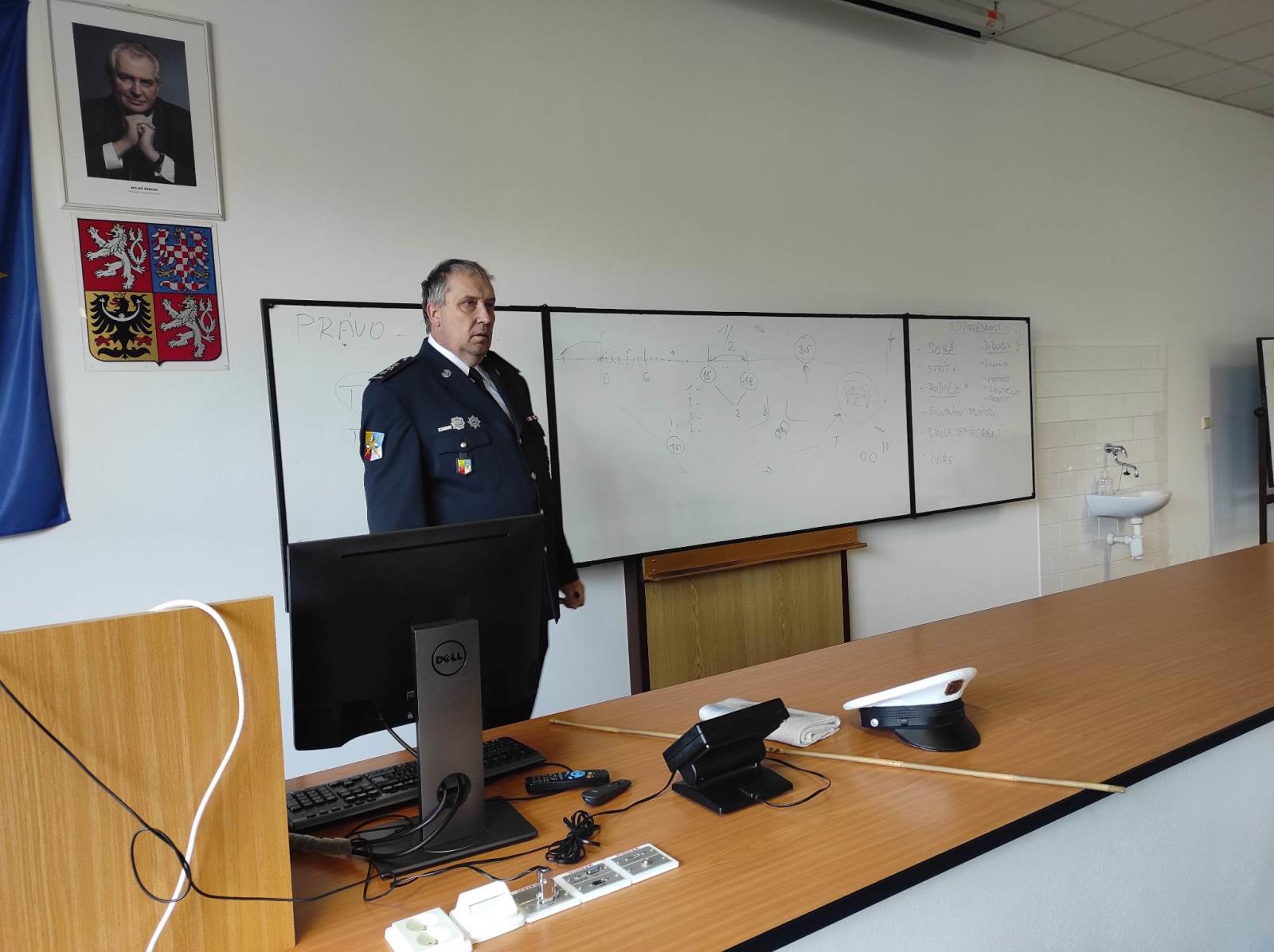 Vyšší odborná škola, Střední průmyslová škola a Obchodní akademie