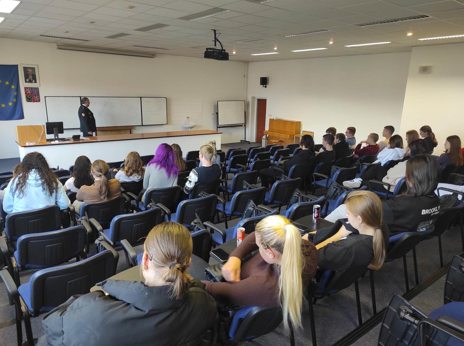 Vyšší odborná škola, Střední průmyslová škola a Obchodní akademie