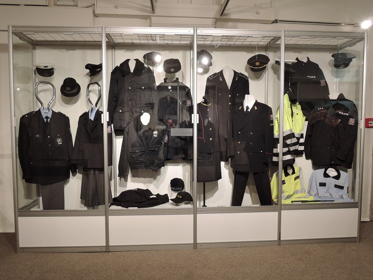 Výstava stejnokrojů