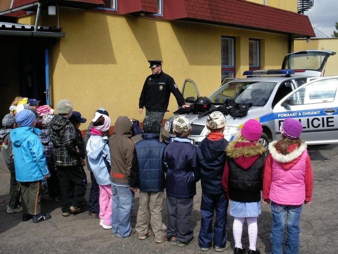 Výstroj pořádkového policisty