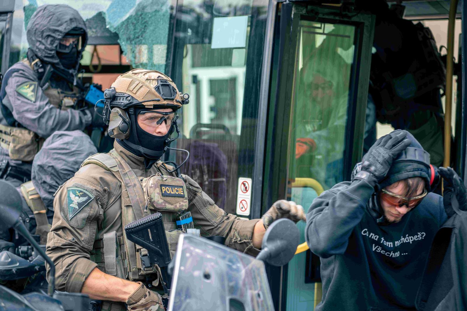 Zákrok na autobus