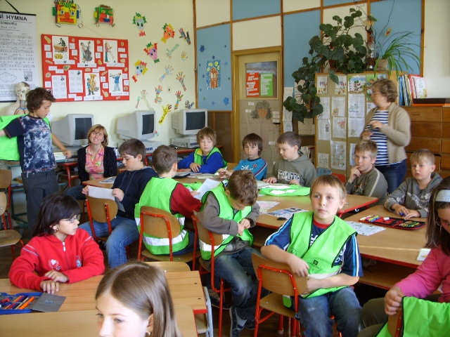 ZŠ Ročov1