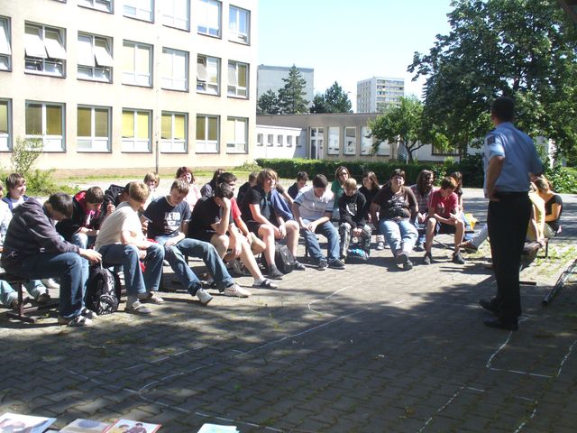 ZS SNP JIH branny den 01