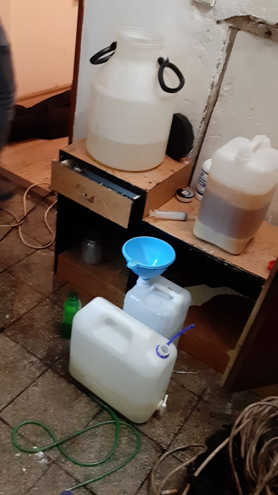 Zadržení a domovní prohlídka
