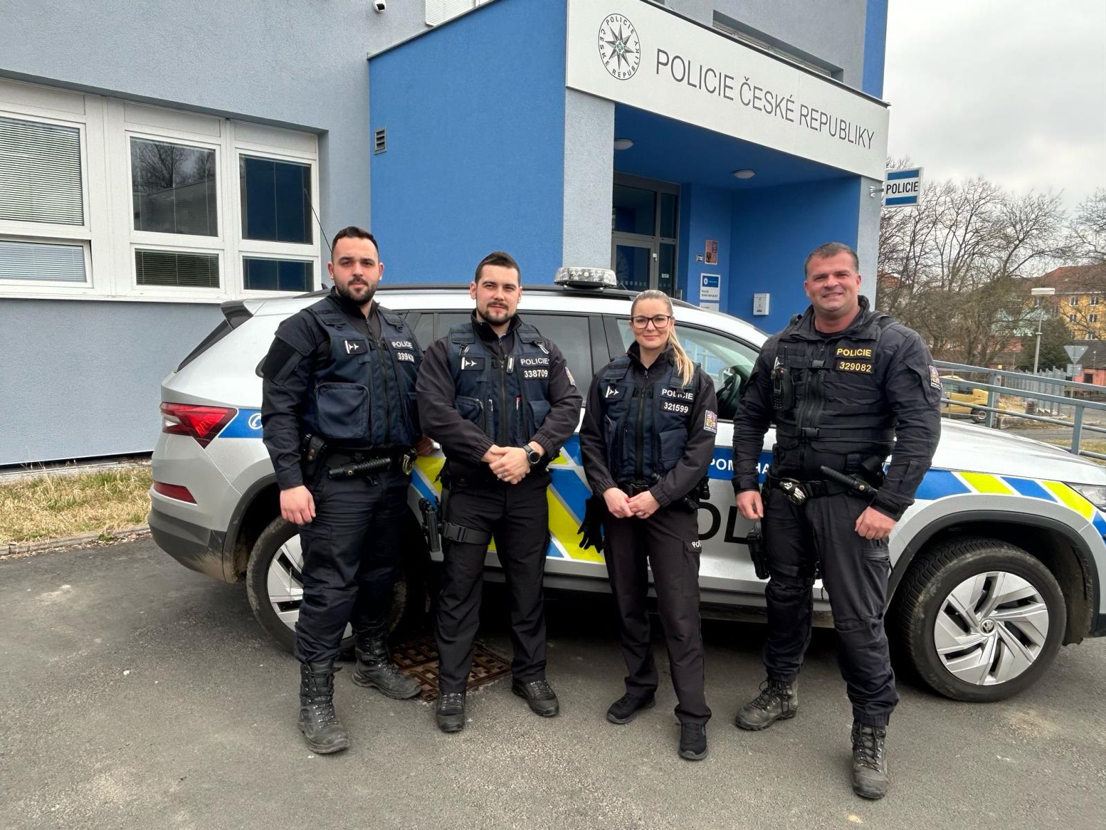 Zasahující policisté