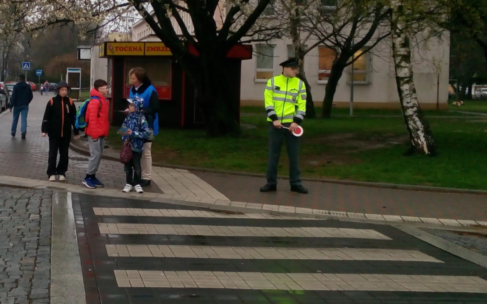 Zebra, ul. Prodloužená Polabiny