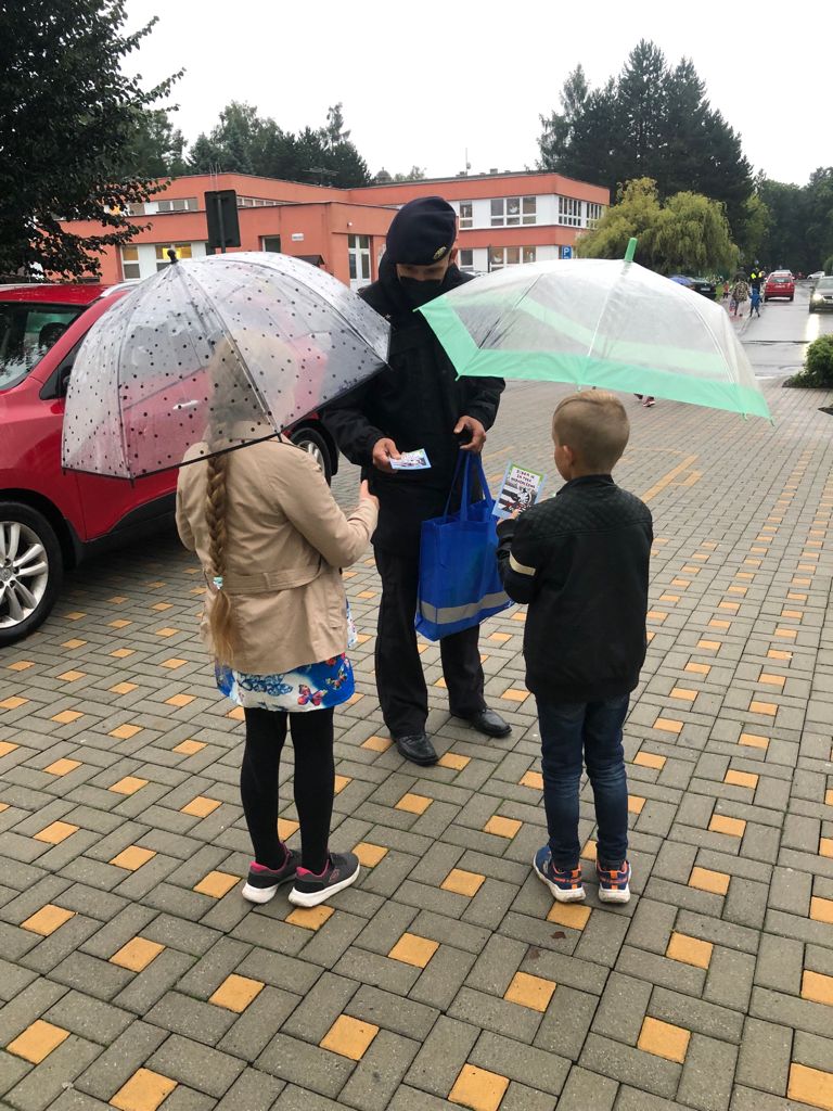 Zebra se za tebe nerozhlédne