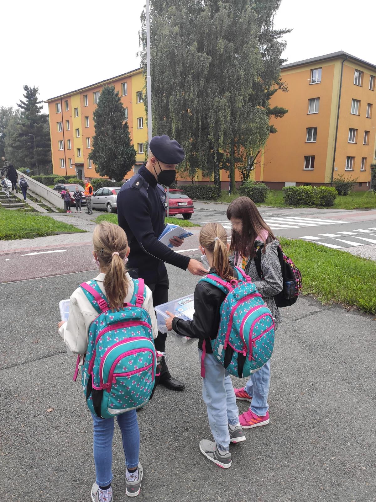 Zebra se za tebe nerozhlédne