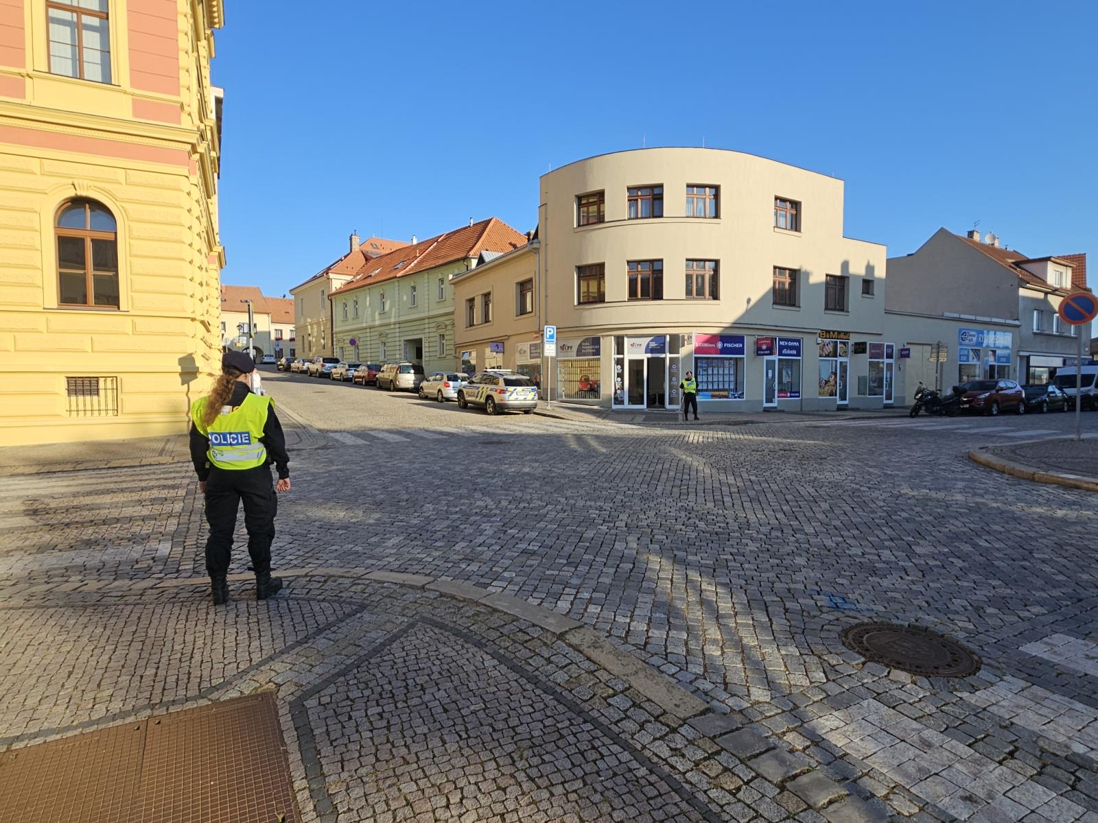 Zebra se za tebe nerozhlédne!