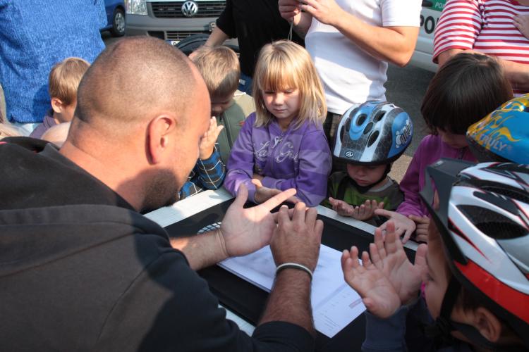 Zebra se za tebe nerozhlédne