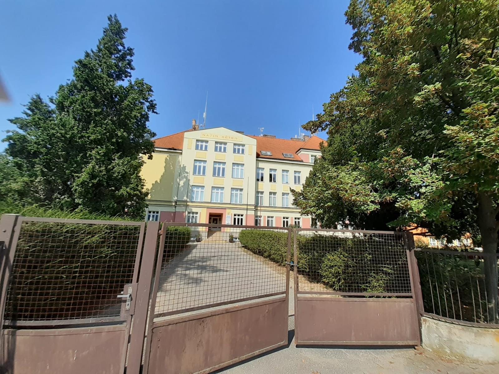 Zebra se za tebe nerozhlédne (3).jpg