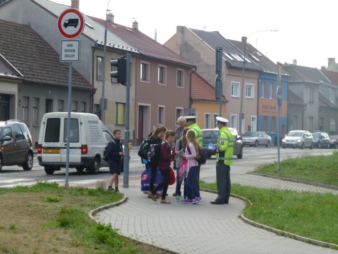 Zebra se za tebe nerozhlédne  v J.Hradci - křižovatka U Trojice .JPG