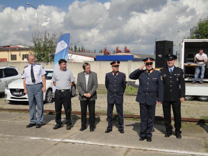 Zkus být hasičem, policistou, záchranářem.JPG