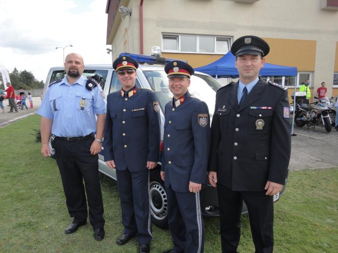 Zkus být hasičem, policistou, záchranářem.JPG