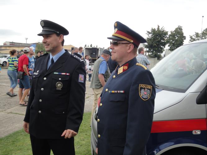 Zkus být hasičem, policistou, záchranářem.JPG