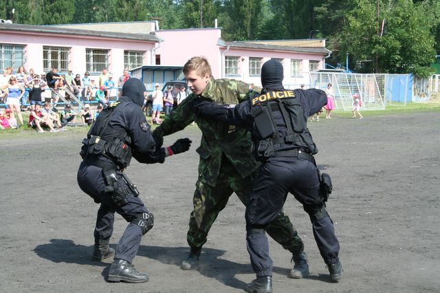 Zneškodnění pachatele.JPG