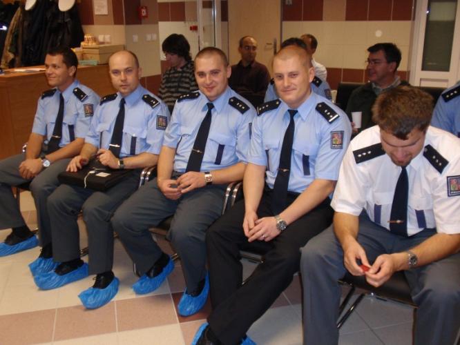 Znojemští policisté darovali krev (5)