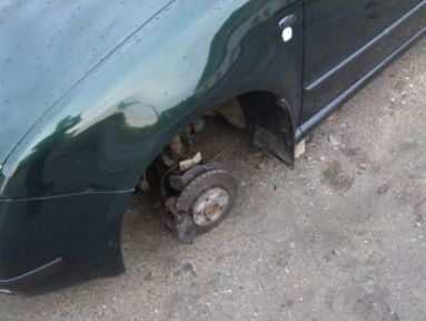auto bez kol