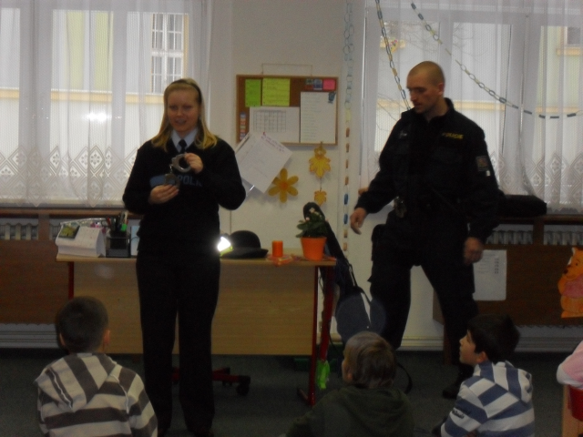beseda s policií v ŠD 