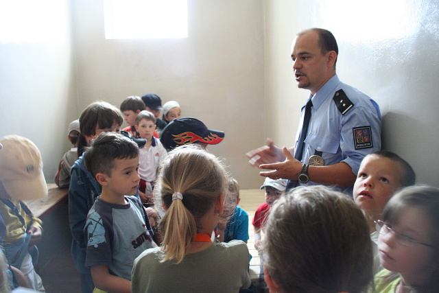 cela předběžného zadržení