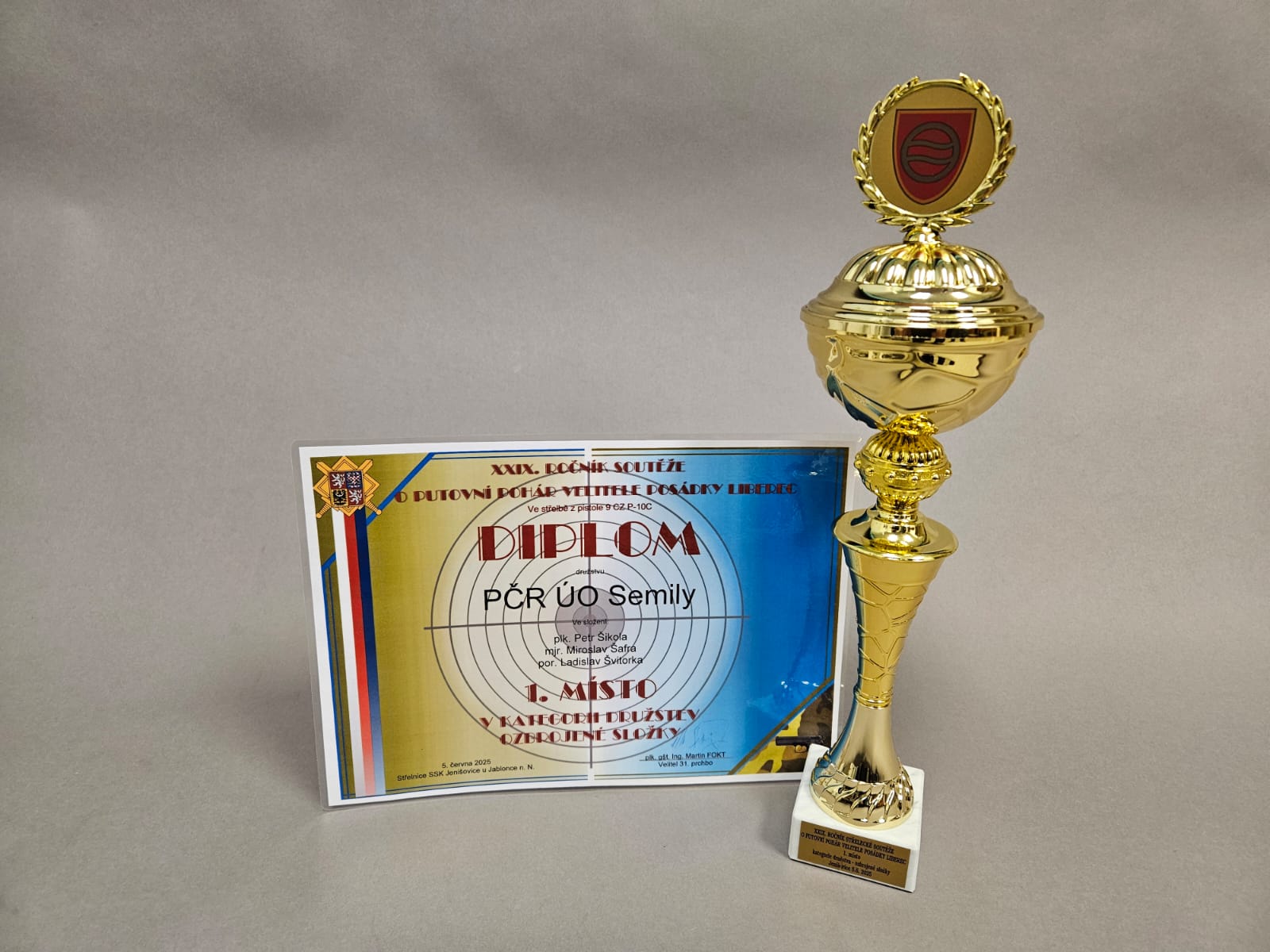 cena vítěze v soutěži družstev ozbrojených složek