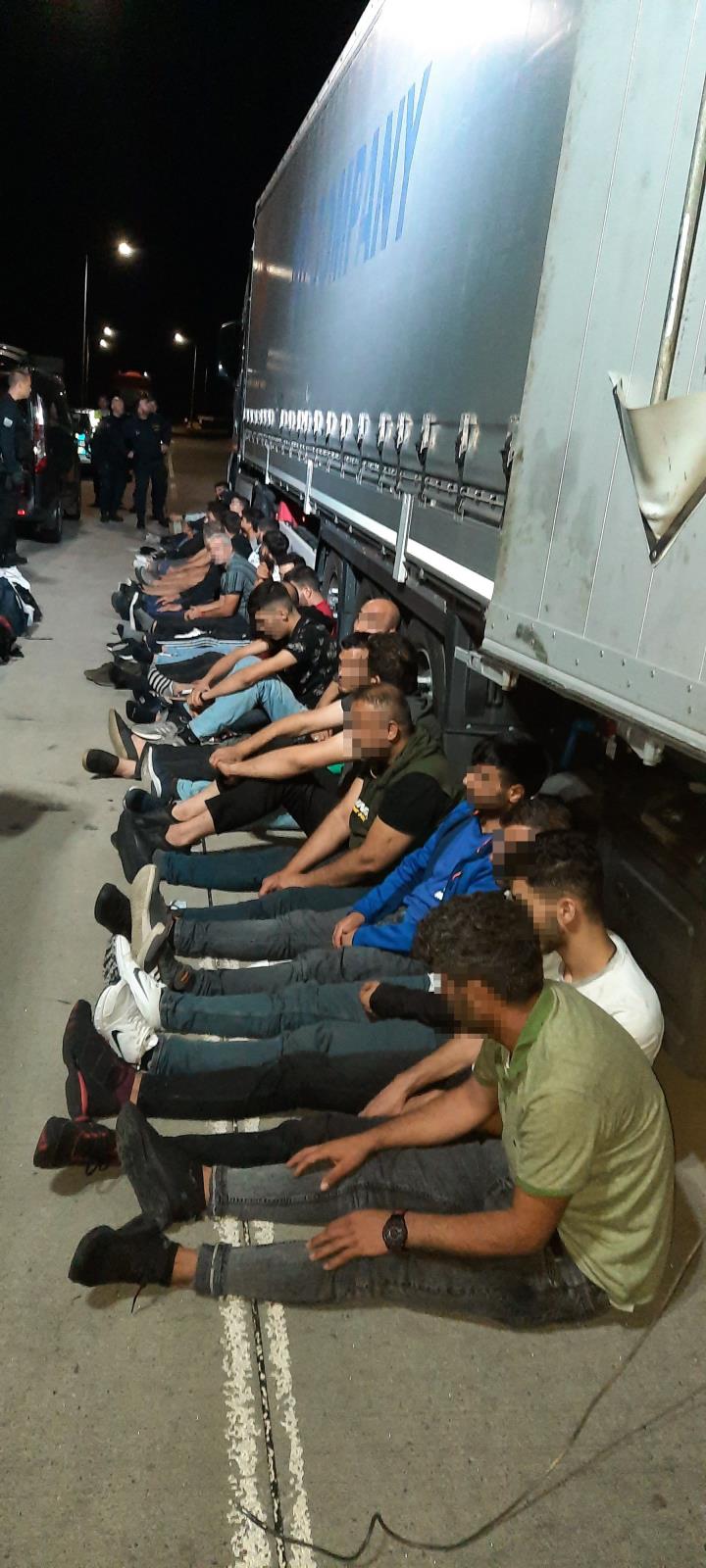 cizinec převážel nelegální migranty
