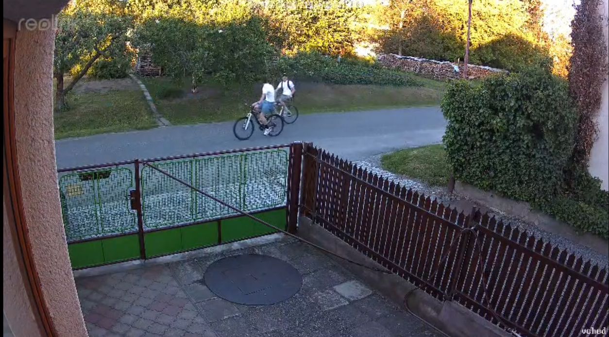 cyklisté.jpg