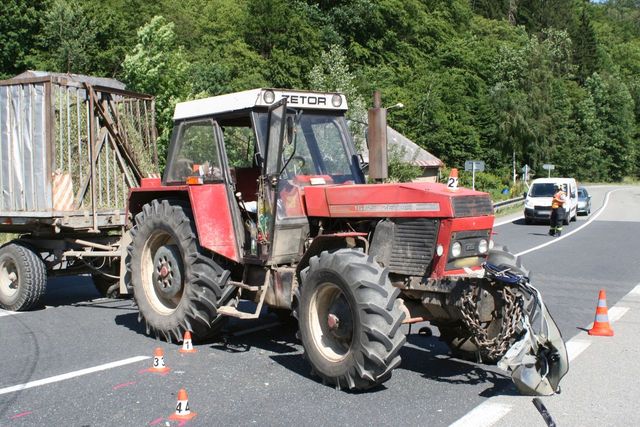 dopravní nehoda v Bušíně