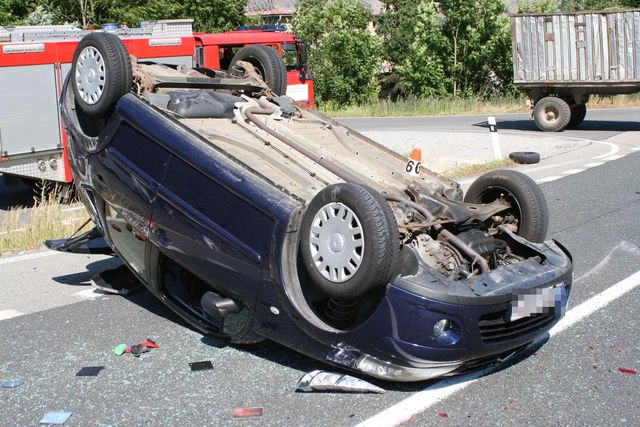 dopravní nehoda v Bušíně