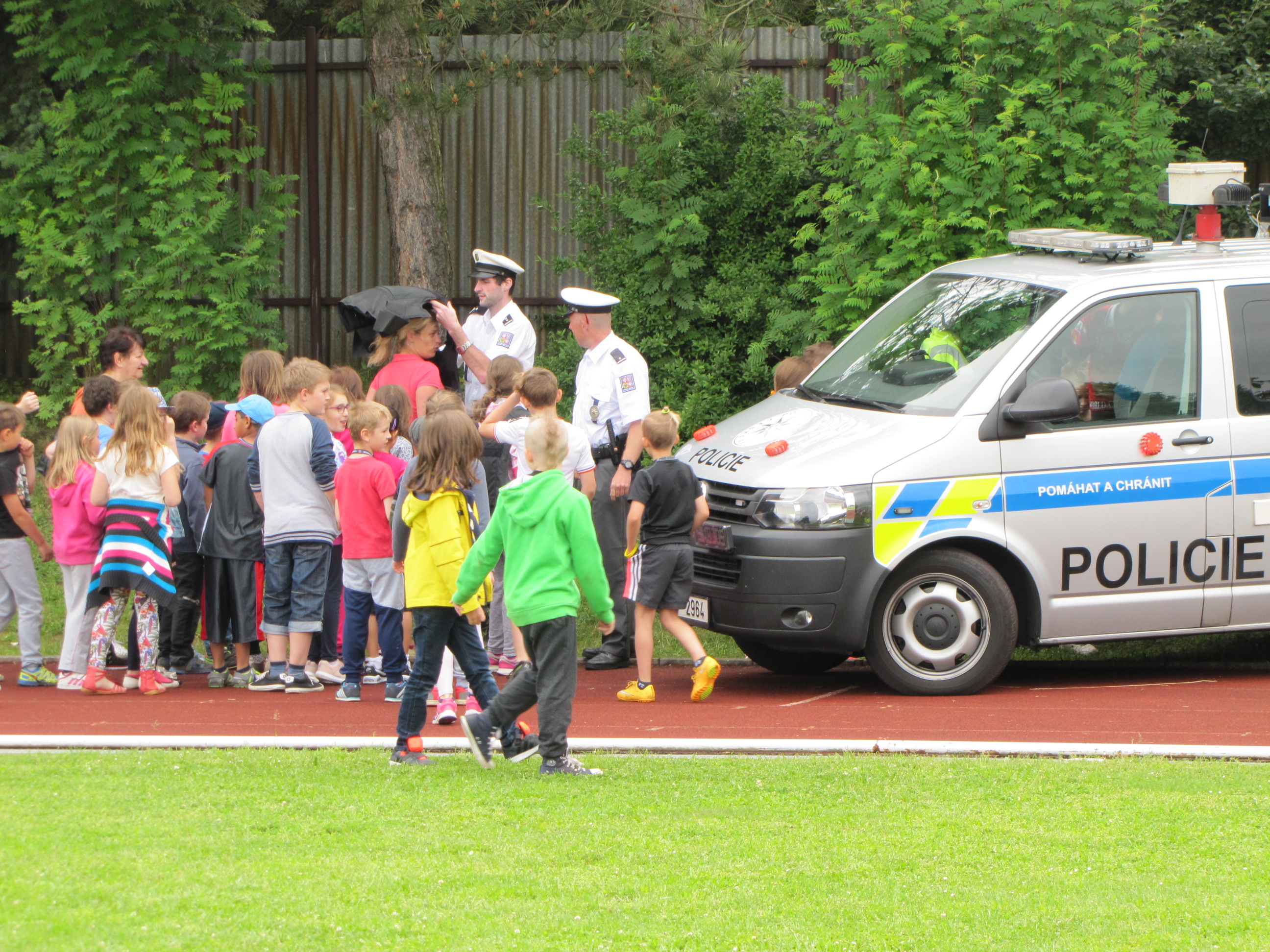 dopravní policisté, protiúderový oblek