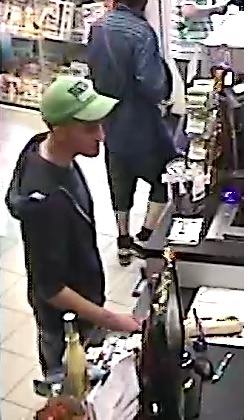 foto krádež bagety a cigaret