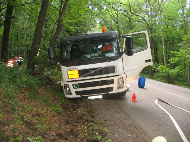 havárie cisterny s naftou