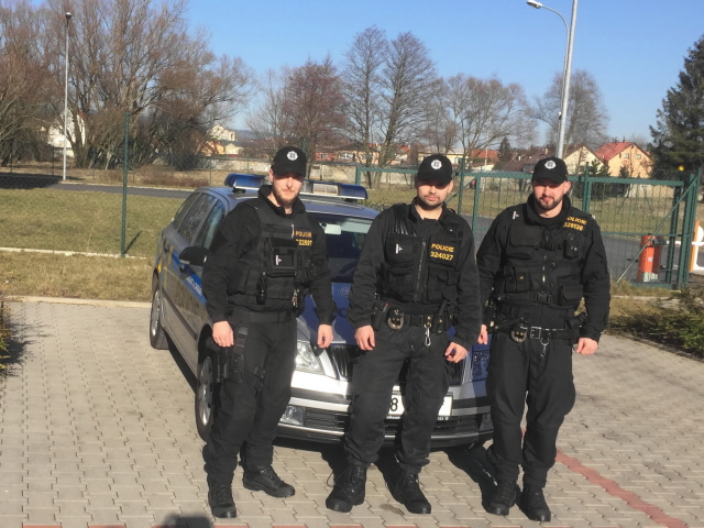 hlídka z OOP Karlovy Vary - město