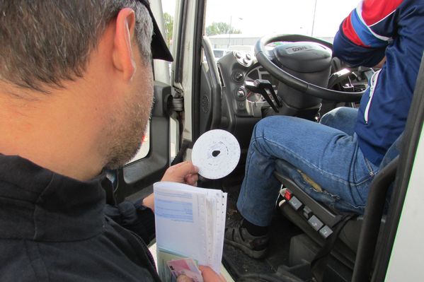 kontrola nákladních vozidel