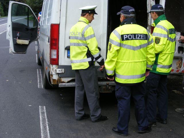 kontrola nákladového prostoru