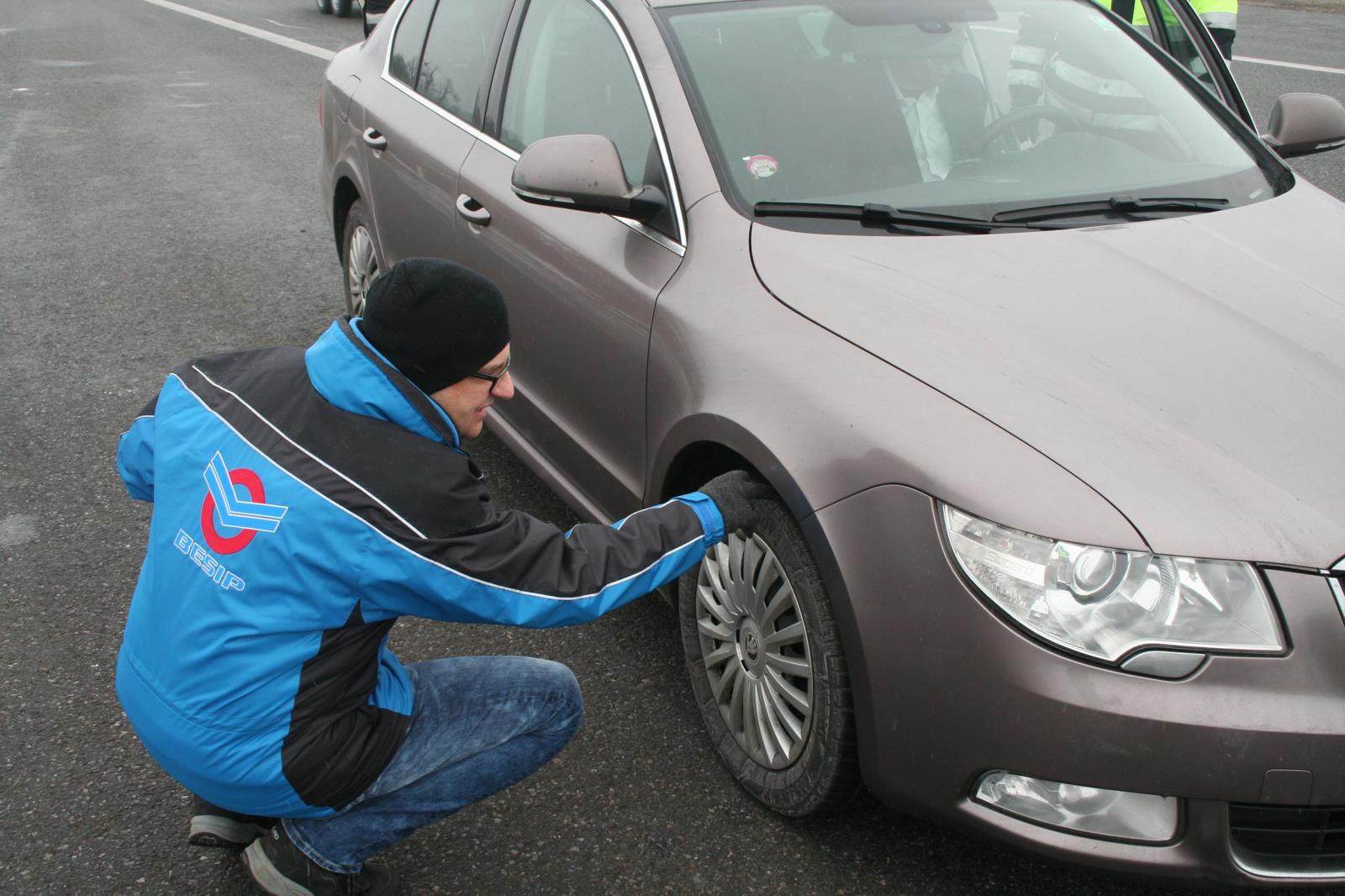 kontrola zimních pneumatik