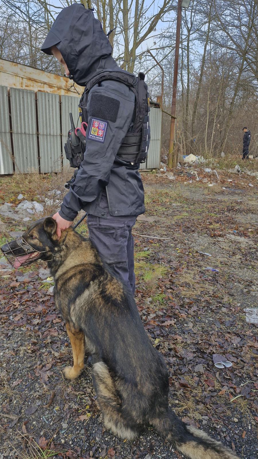 kontrolní akce_cizinecká policie (7).jpg