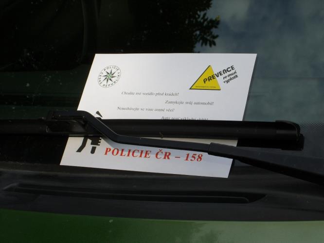 kontroly aut houbařů