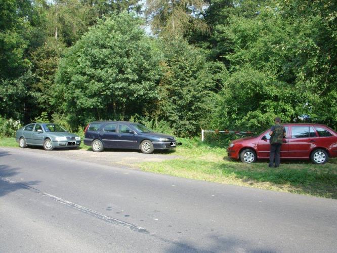 kontroly aut houbařů