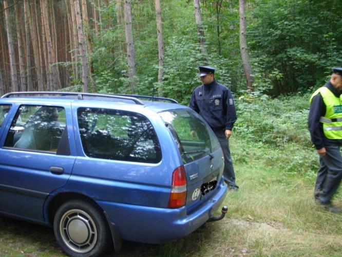 kontroly aut houbařů