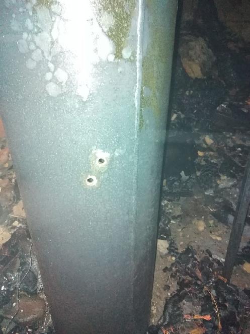 lahev s plynem-průstřel.jpg