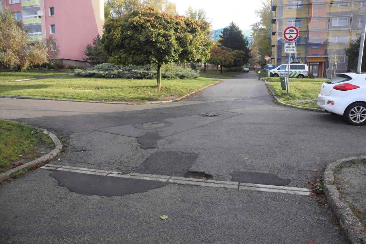 místo havárie koloběžkářky