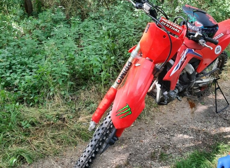 moto02.jpg