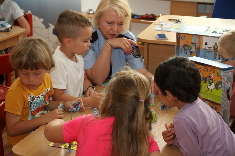 na policejní služebně_04.JPG