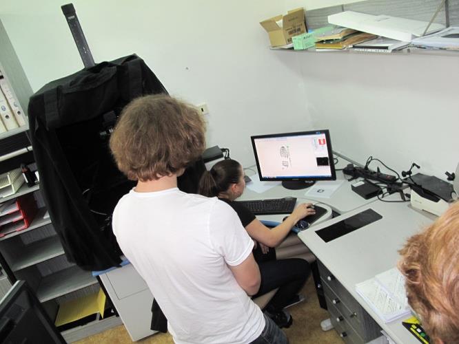 na pracovišti kriminalistické techniky a expertiz 4.jpg