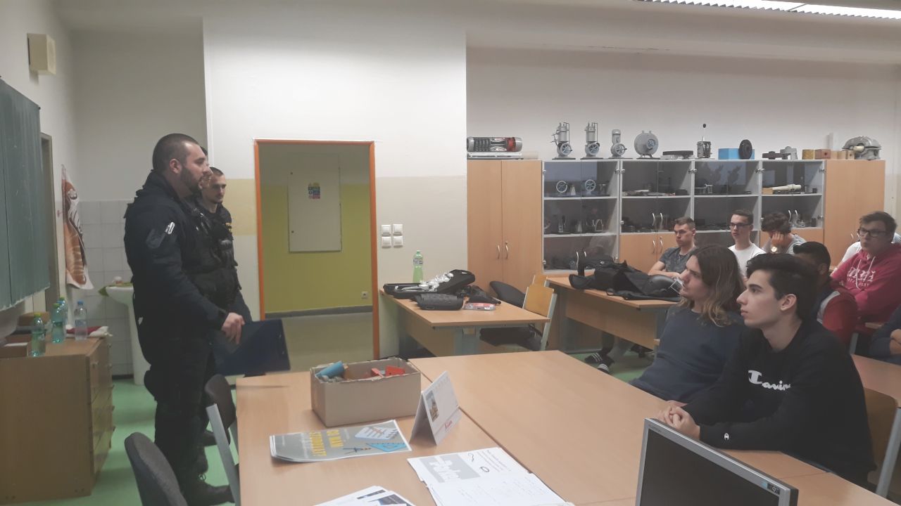 nábory na školách