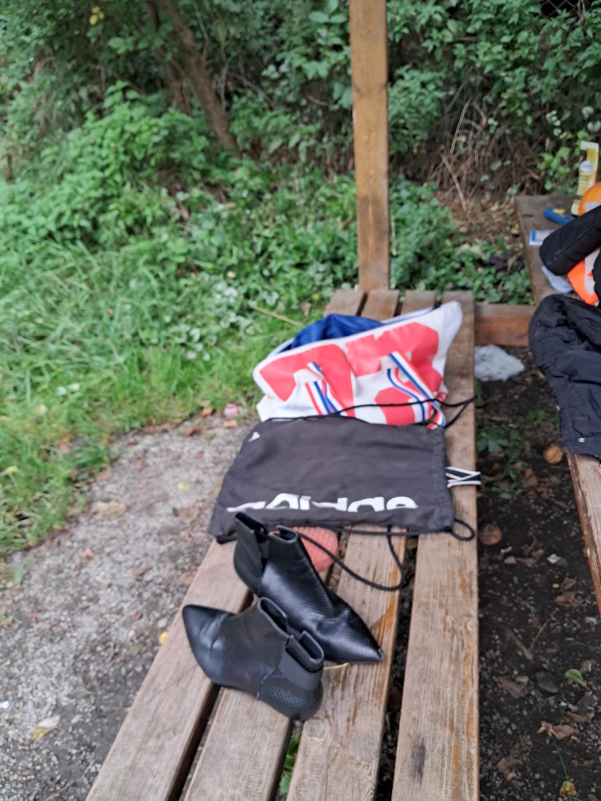 nalezené věci u jezu