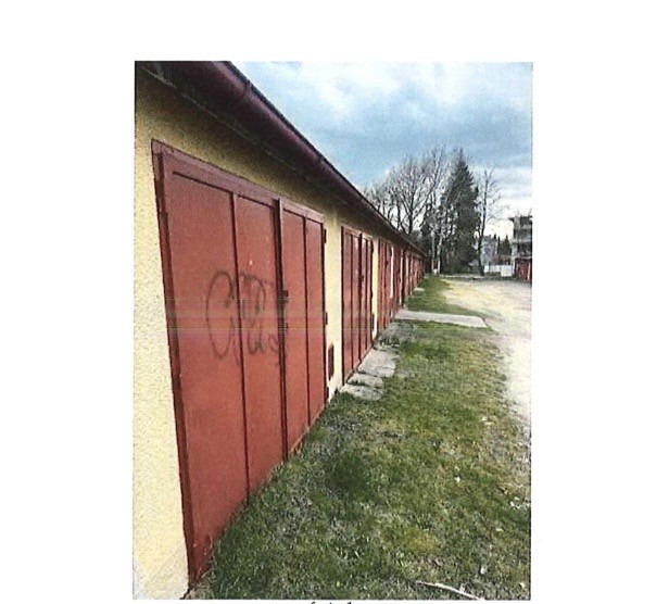 nastražené uzeniny v Písku