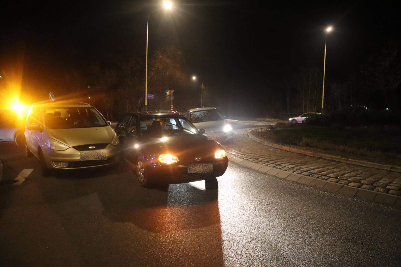 nehoda na kruhovém objezdu v České Lípě 2